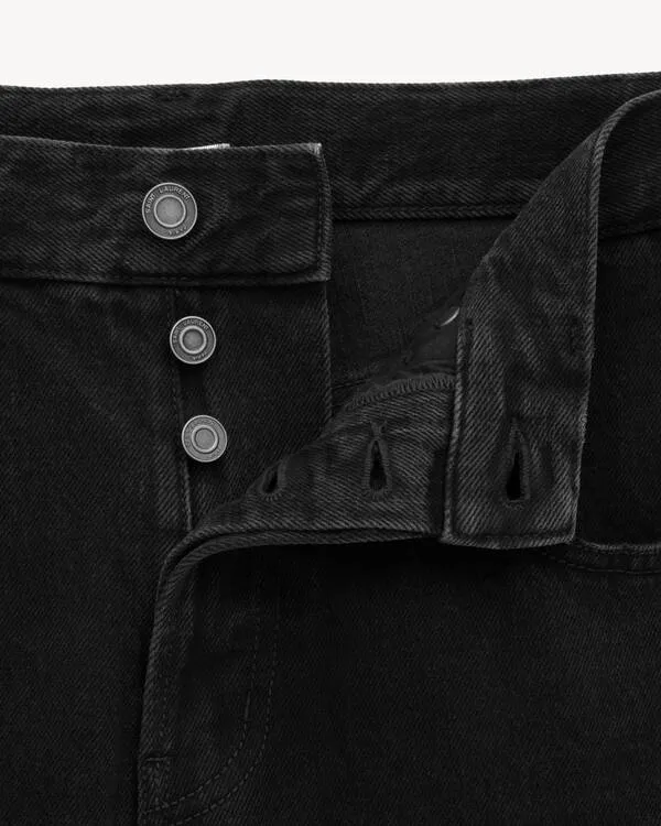 Mid-Rise Baggy Jeans