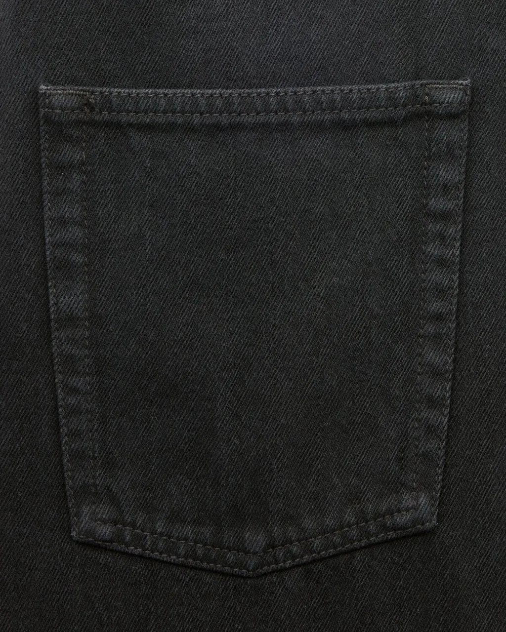 Mid-Rise Relaxed Slim Jeans