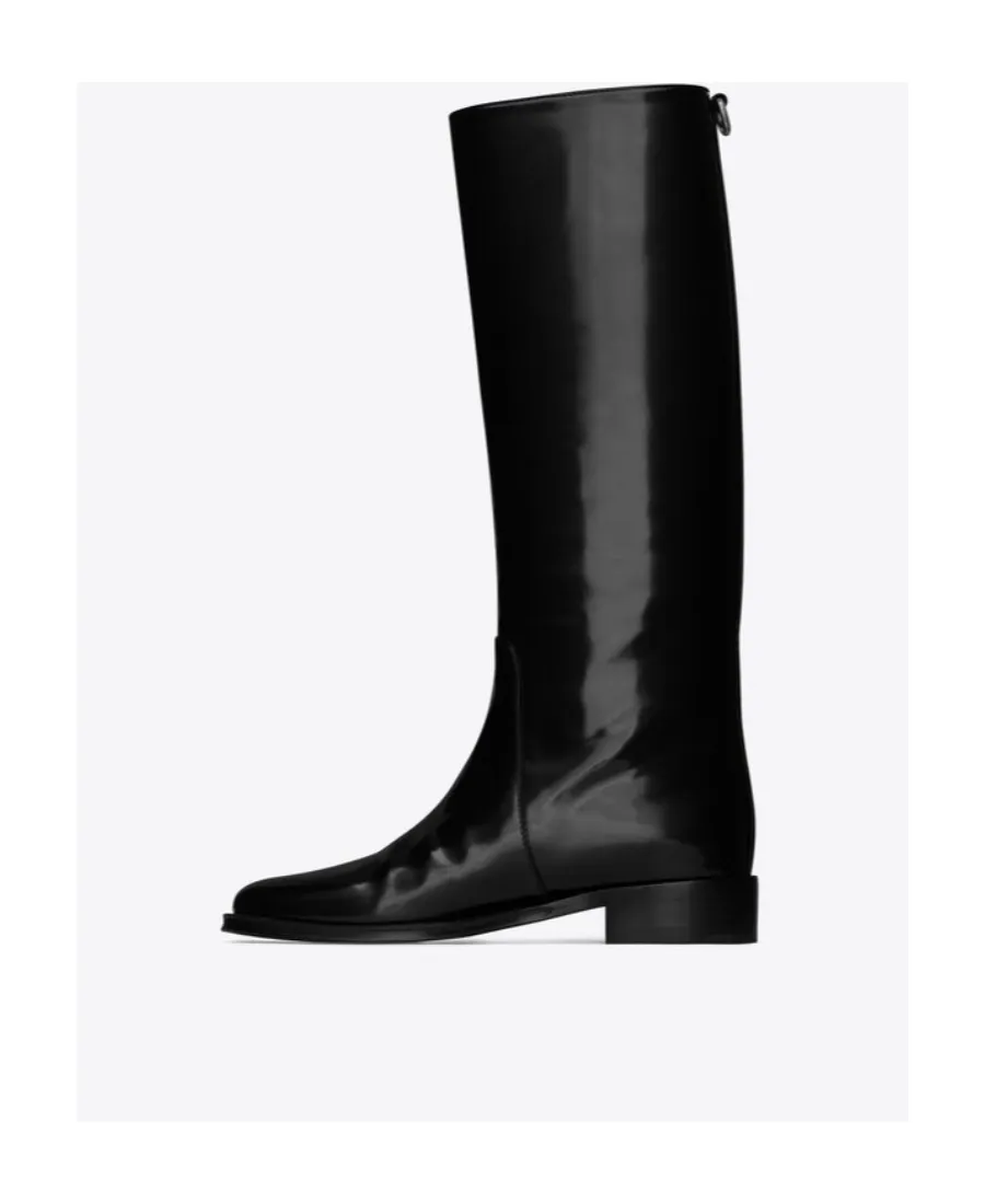 Hunt Round Toe Boots