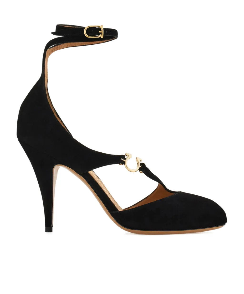 Peep-Toe Pump With Gancini Detail