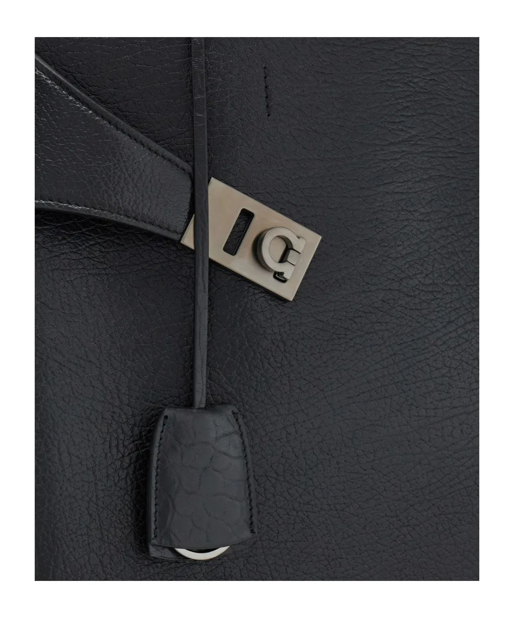 Hug Tote Bag
