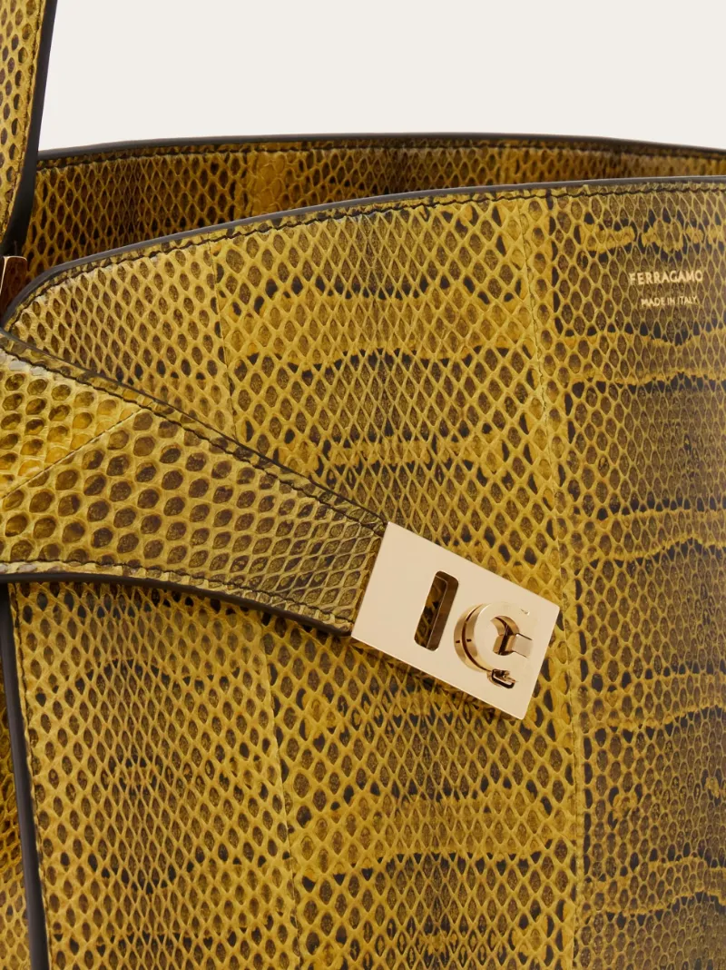 Hug Soft Bicolor Shoulder Bag