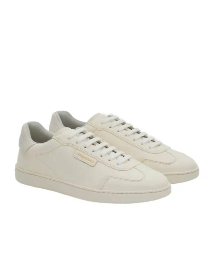 Low-Top Sneaker
