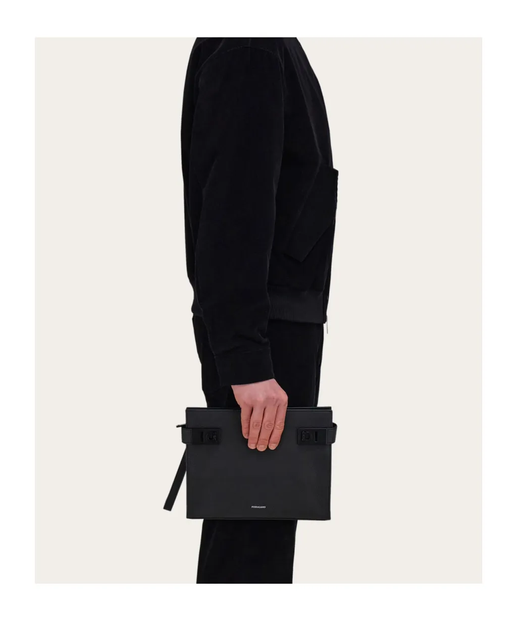Zipper Clutch