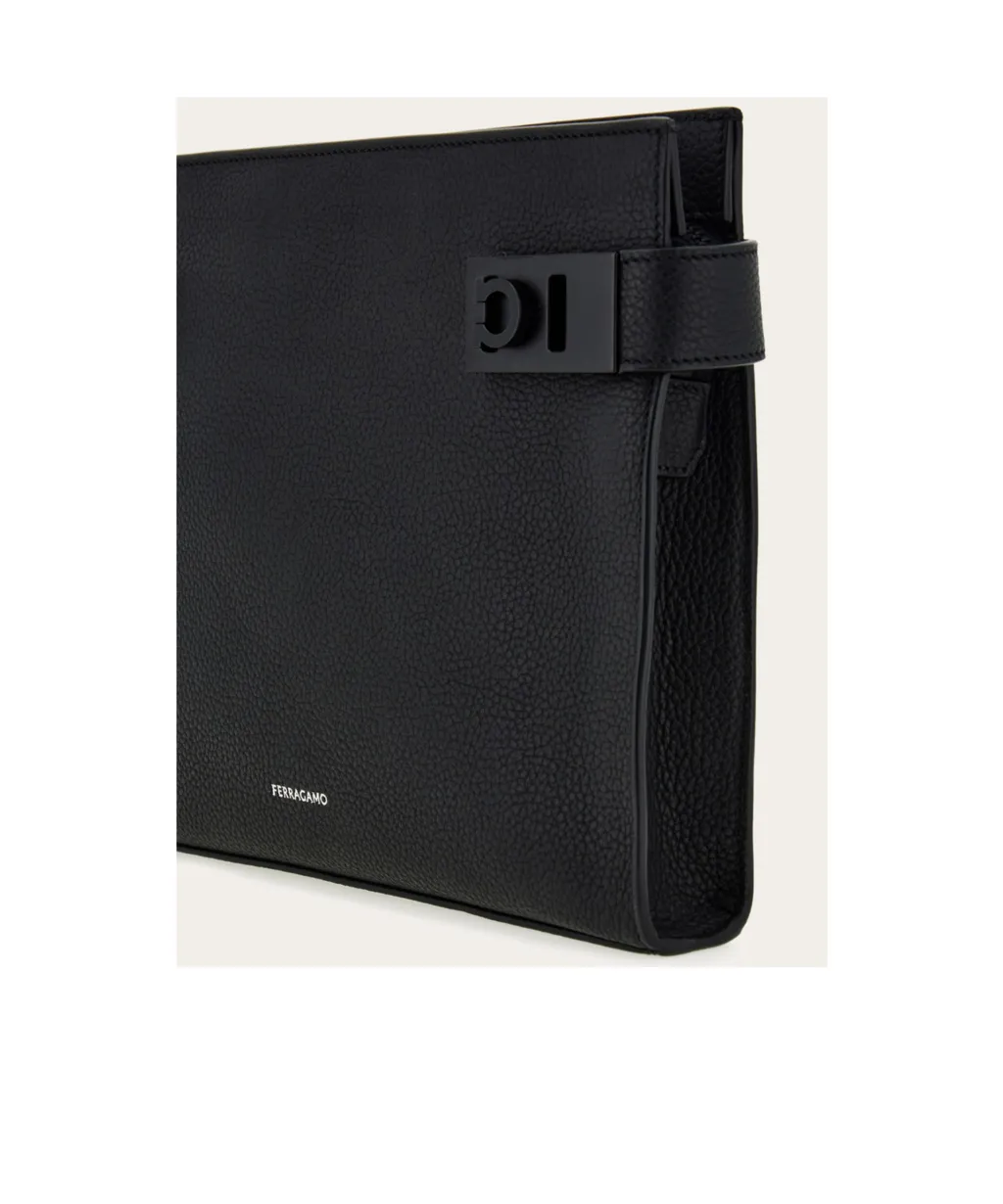 Zipper Clutch