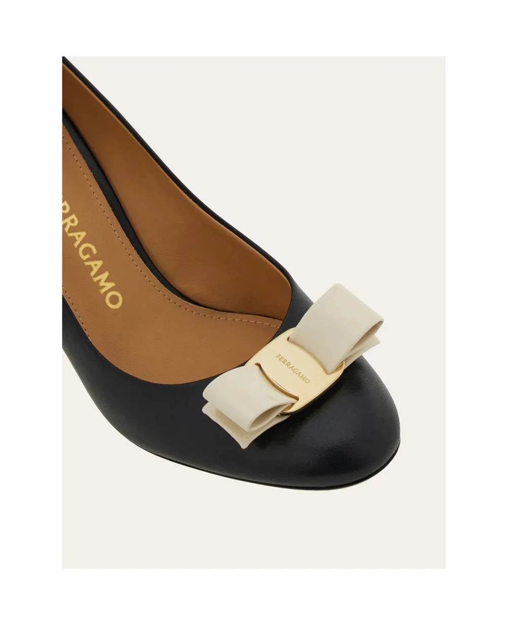 Vara Bow Pump Shoe