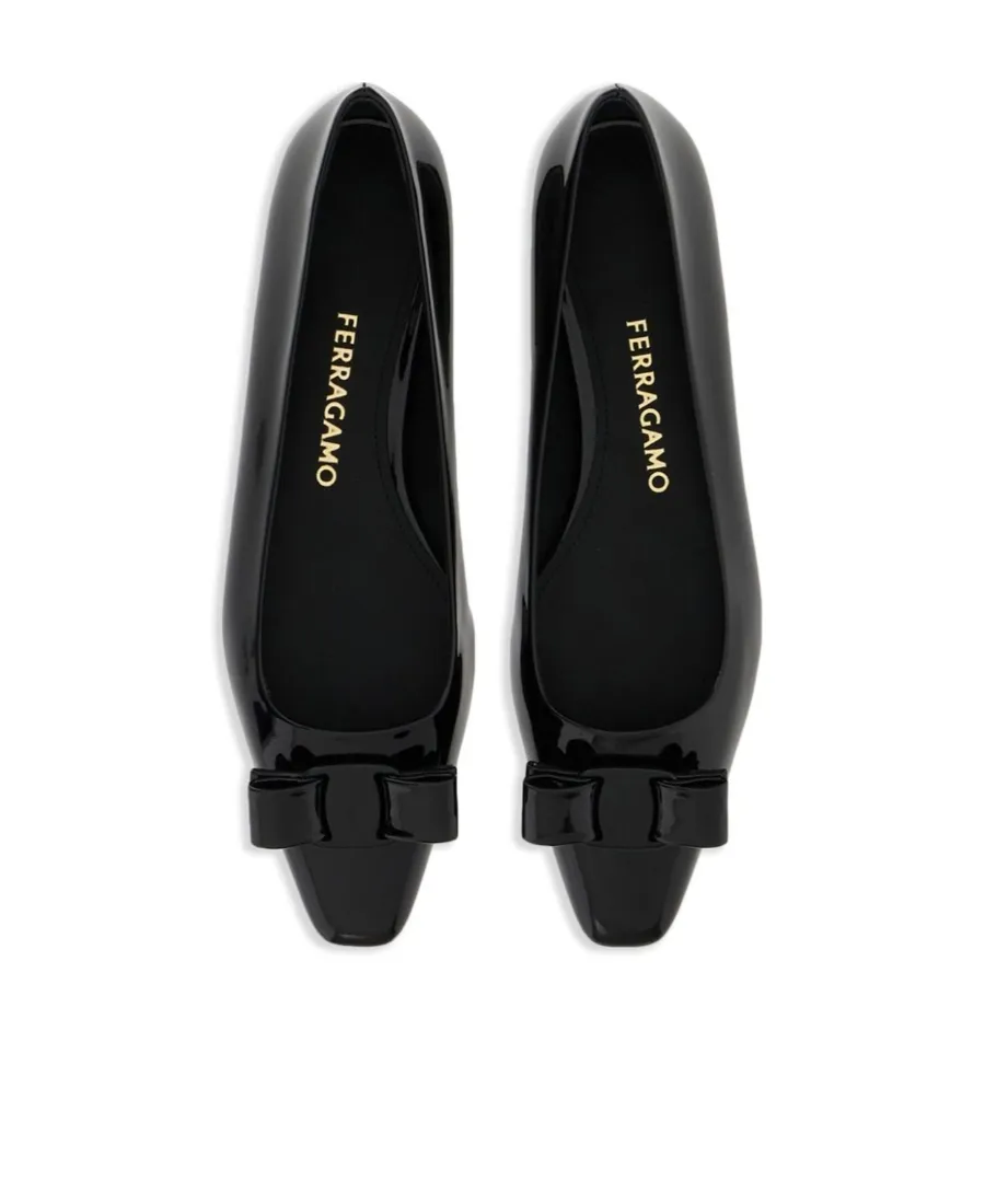 Vara Bow Detailed Ballet Flats