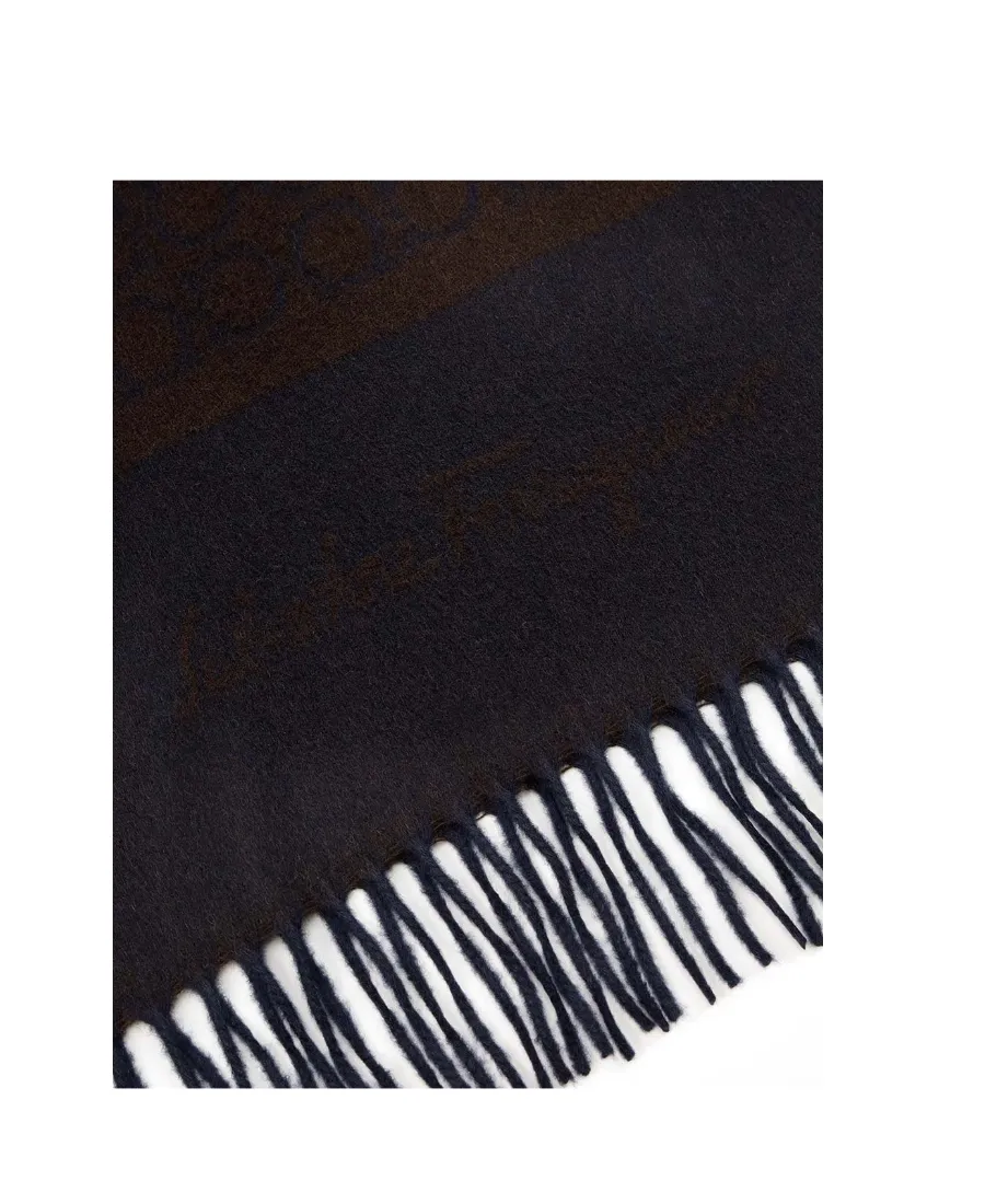 Logo Scarf