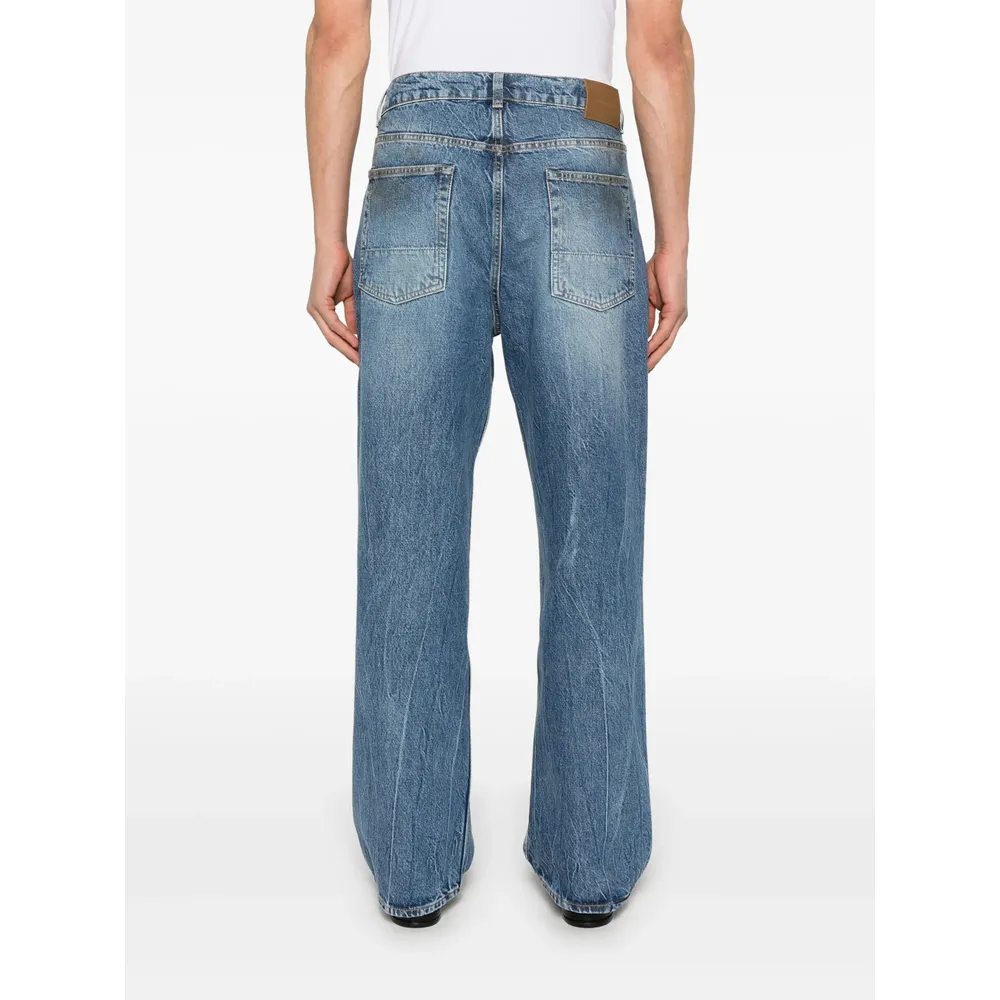 Belt-Loop Jeans
