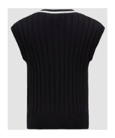 V-Neck Gilet