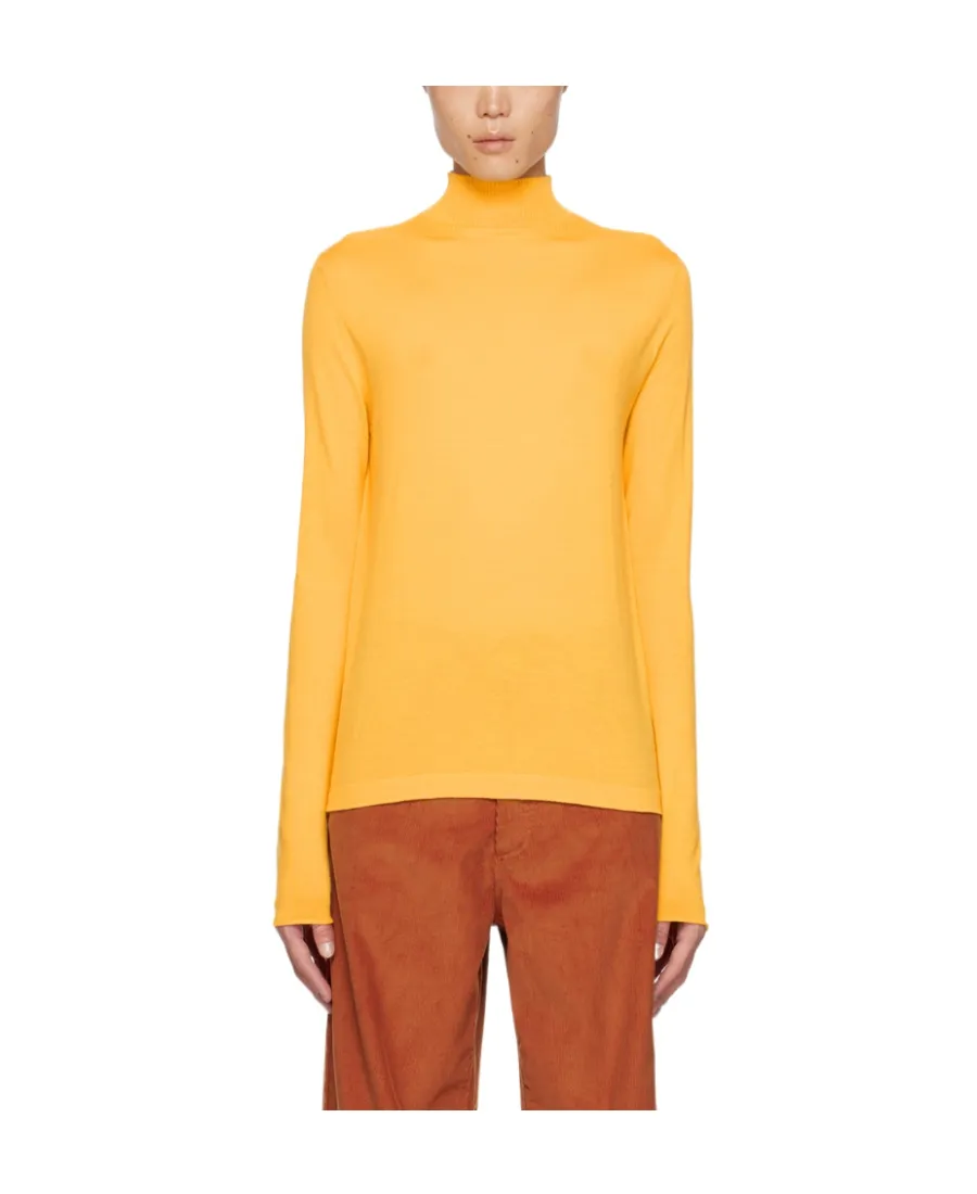 Long-Sleeved High-Neck Pullover