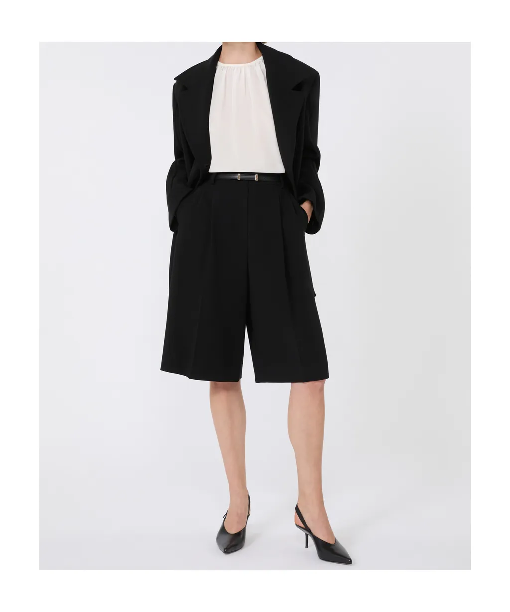 Boero Belted Pleated Shorts