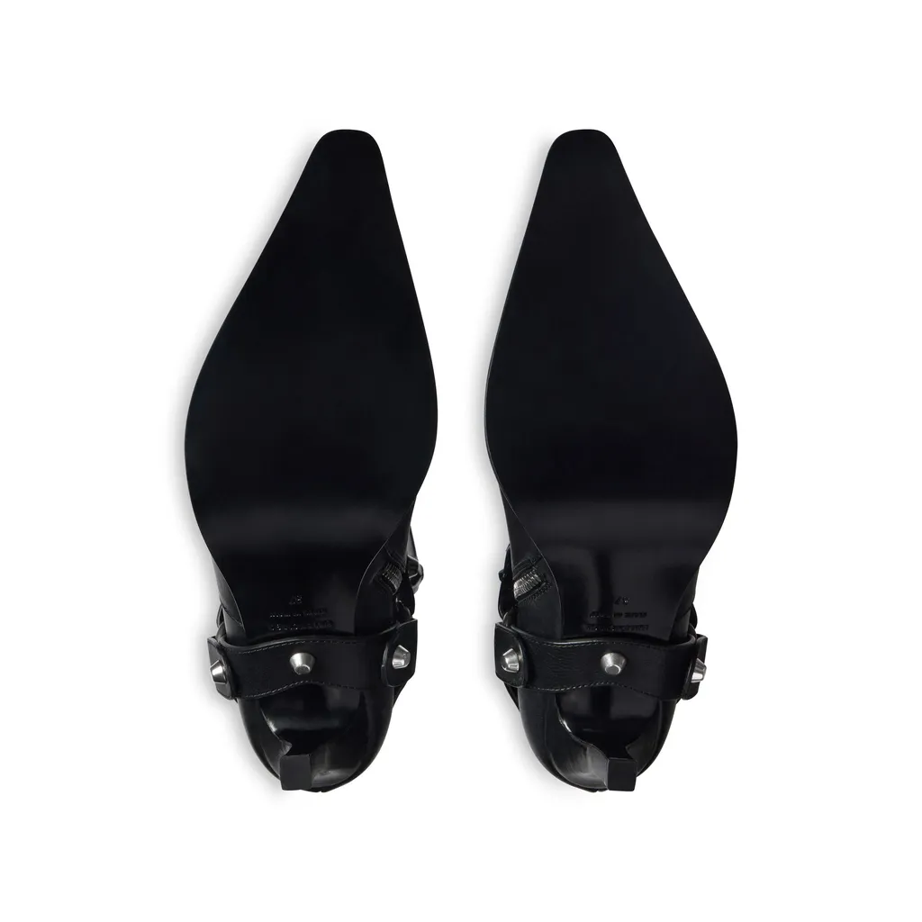 City Boot With Harness