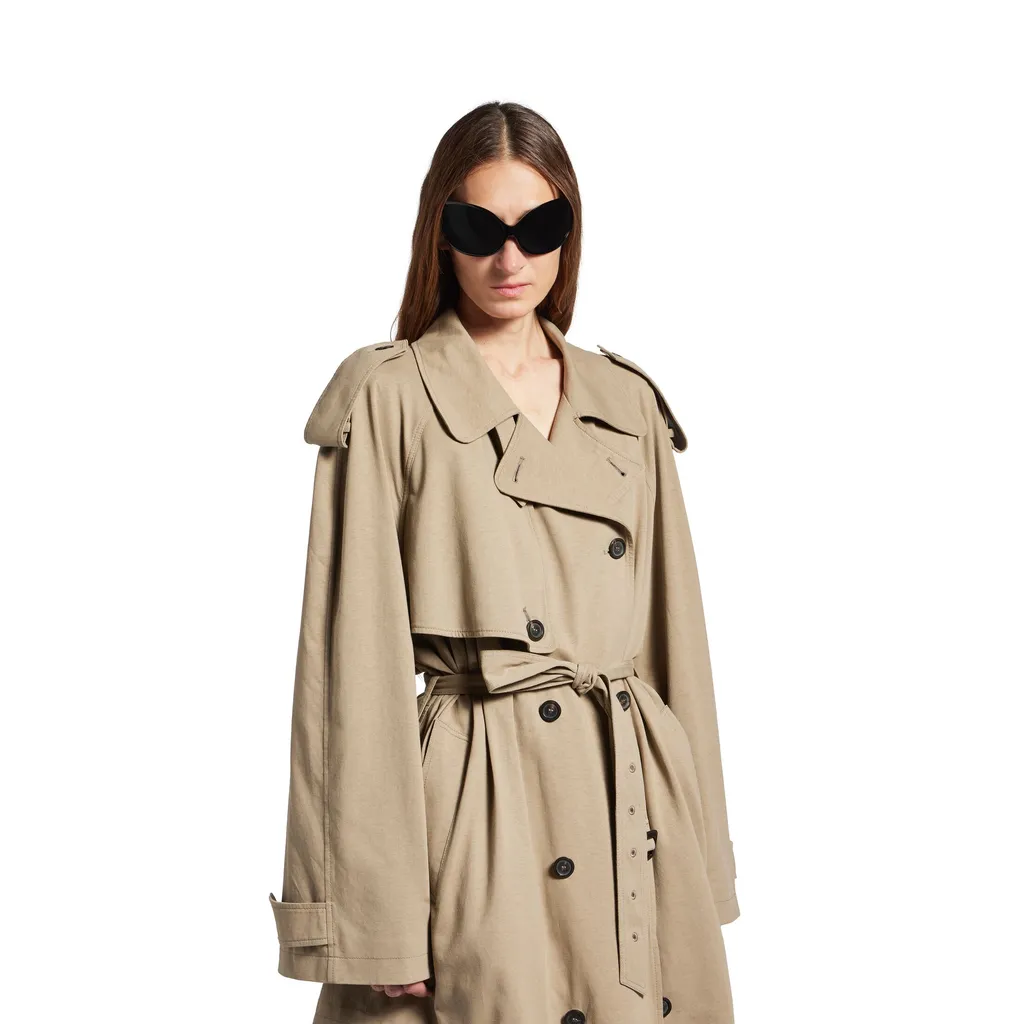 Cropped Light Trench