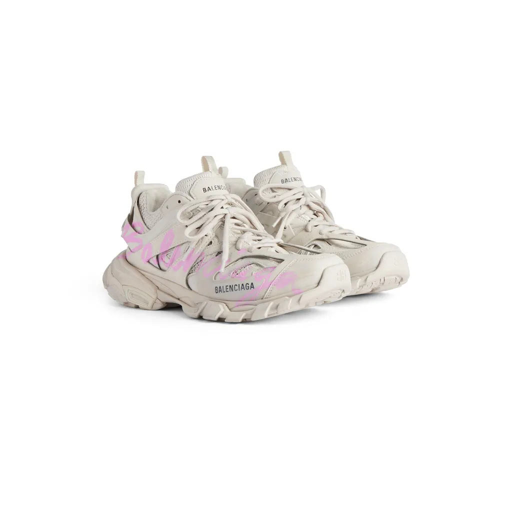 Track Signature Sneaker