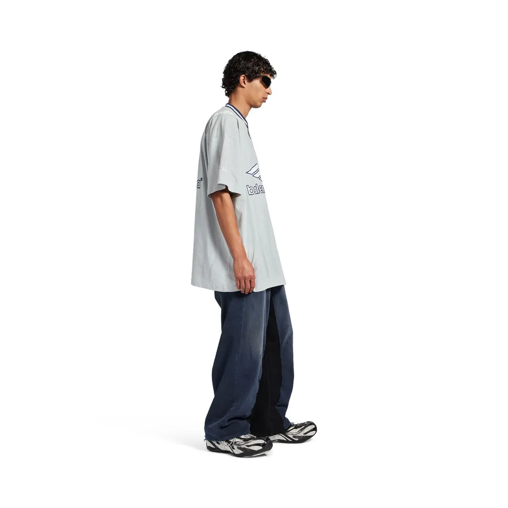 3B Football V-Neck T-Shirt Oversized