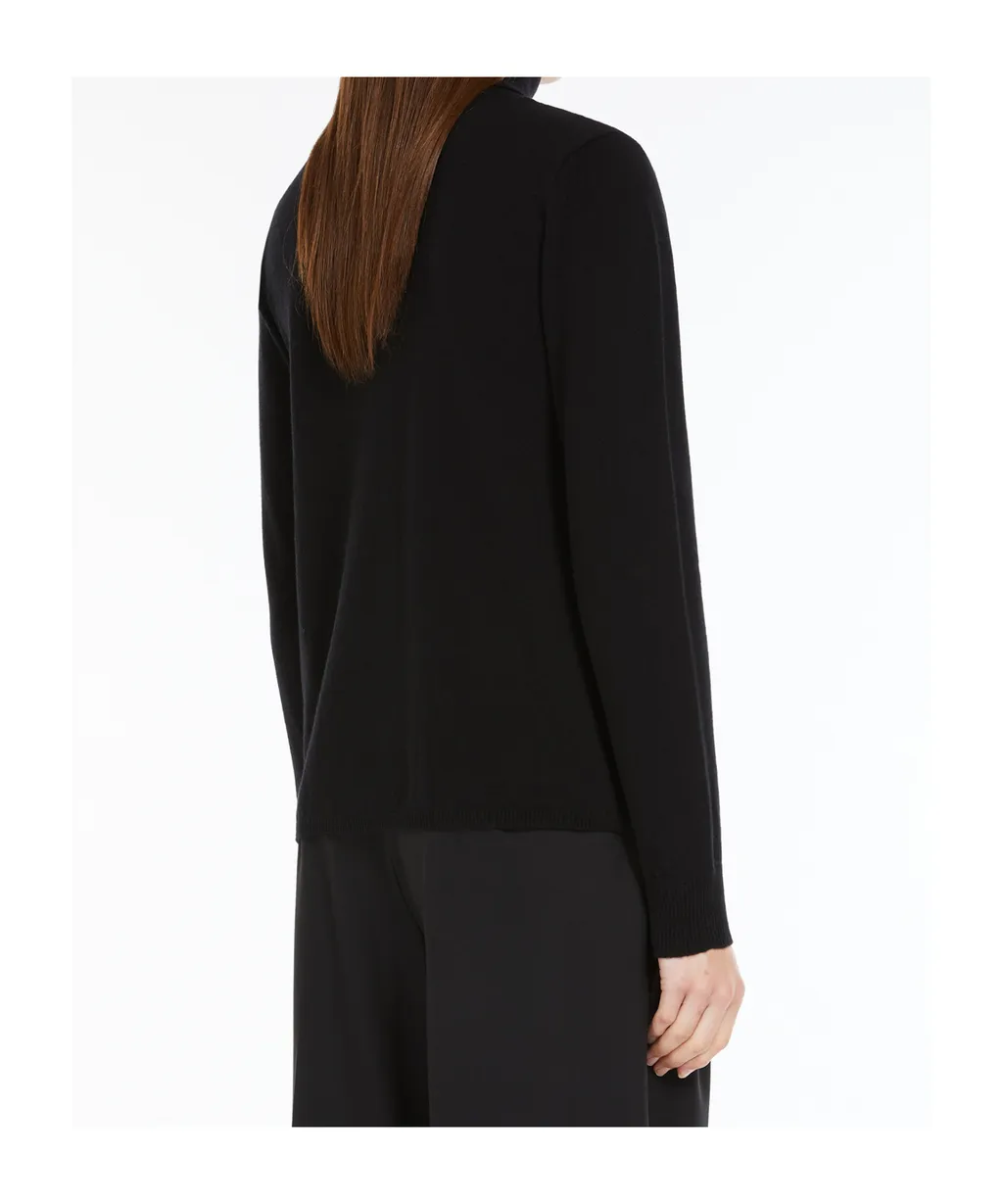 Turtleneck Long-Sleeved Jumper