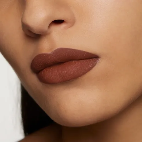 124 Emilie Brown Rouge à LÈVres Liquide Mat Lipstick