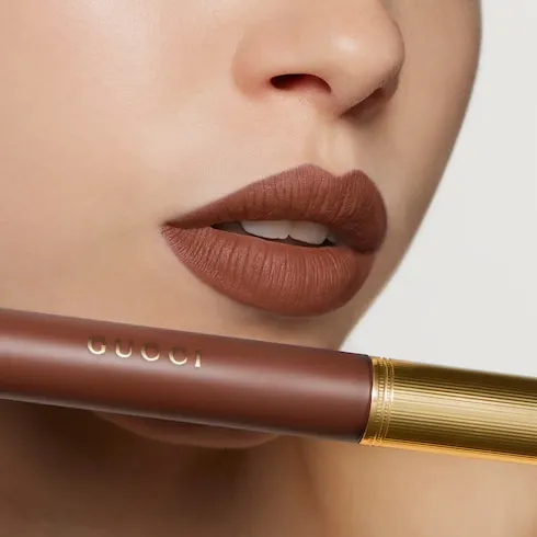 124 Emilie Brown Rouge à LÈVres Liquide Mat Lipstick