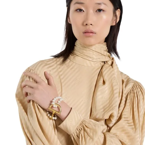 Bracelet With Stirrup