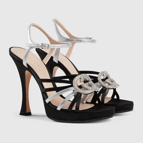 Pump With Crystal Interlocking G