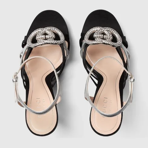 Pump With Crystal Interlocking G