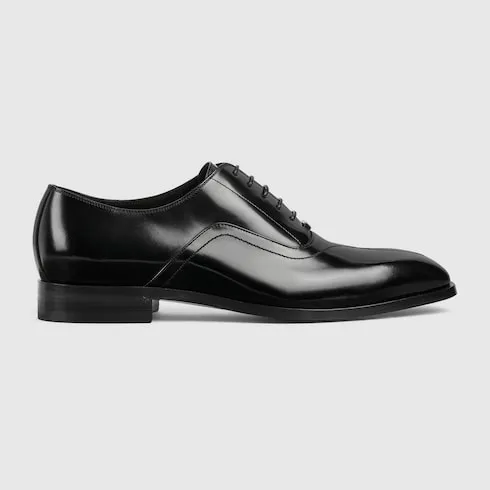 Lace-Up Shoe With Topstitch