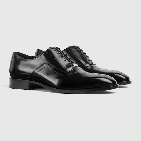 Lace-Up Shoe With Topstitch
