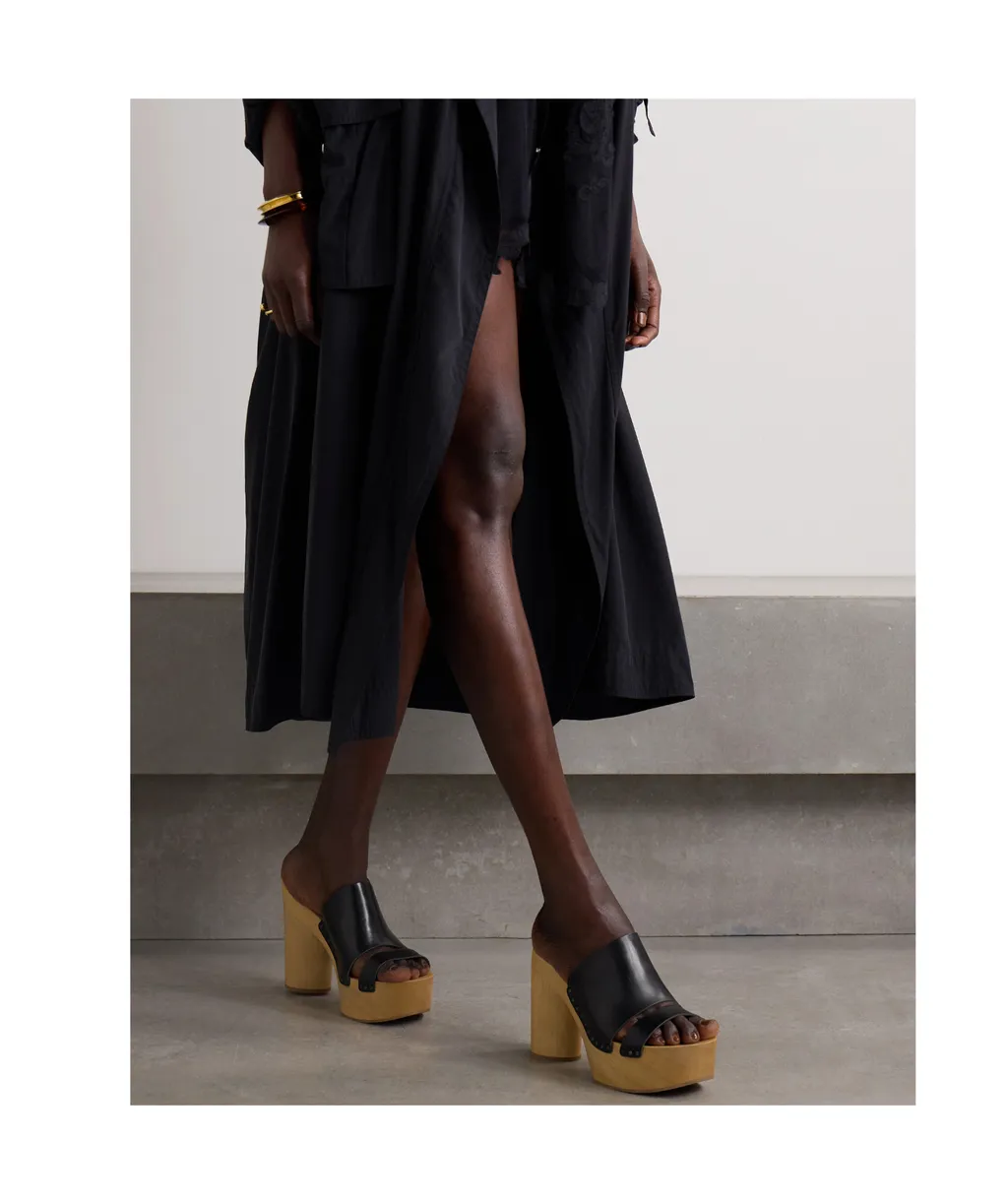 Hyun Clogs