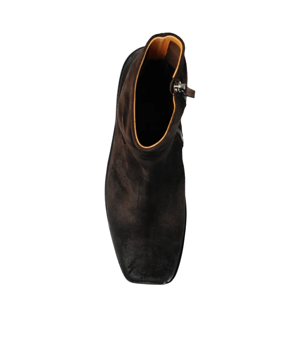 Square-Toed Short Boots