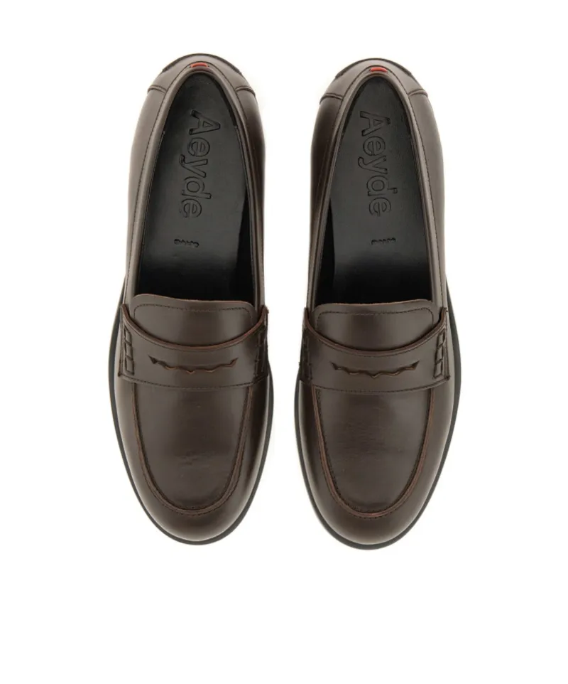 Leather Loafers With Penny Strap And Round Toe