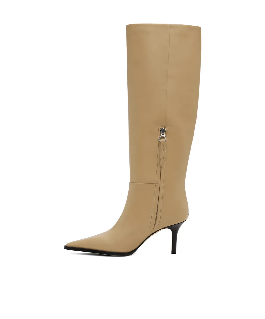 Logo Boots