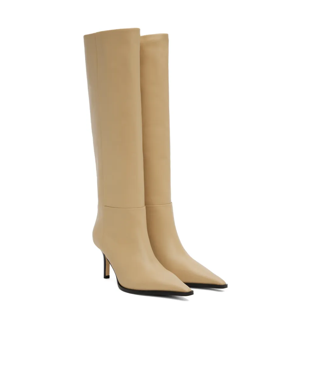 Logo Boots