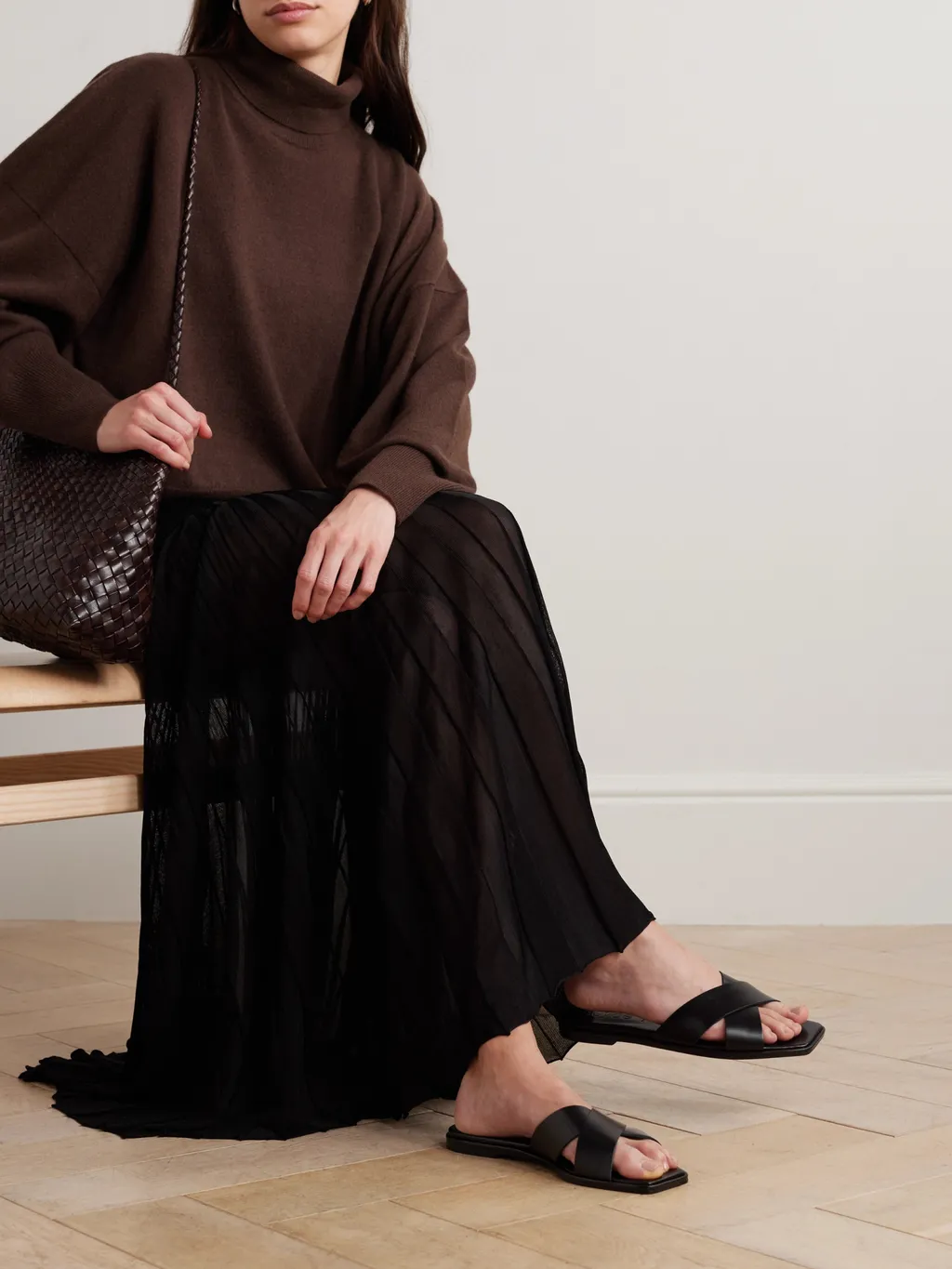 Crossed Loop Sandals