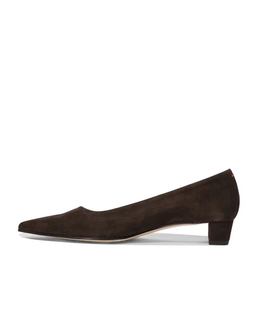 Pointed Low-Heeled Shoes