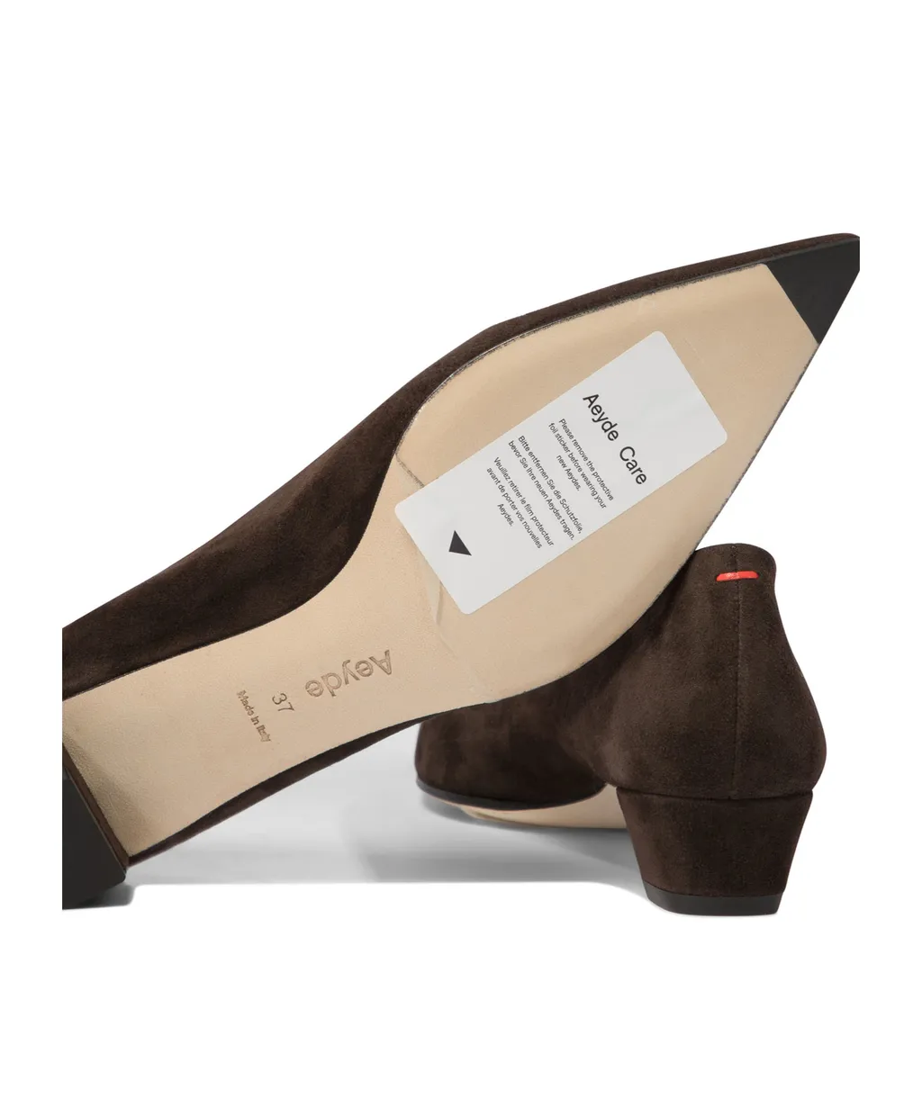 Pointed Low-Heeled Shoes