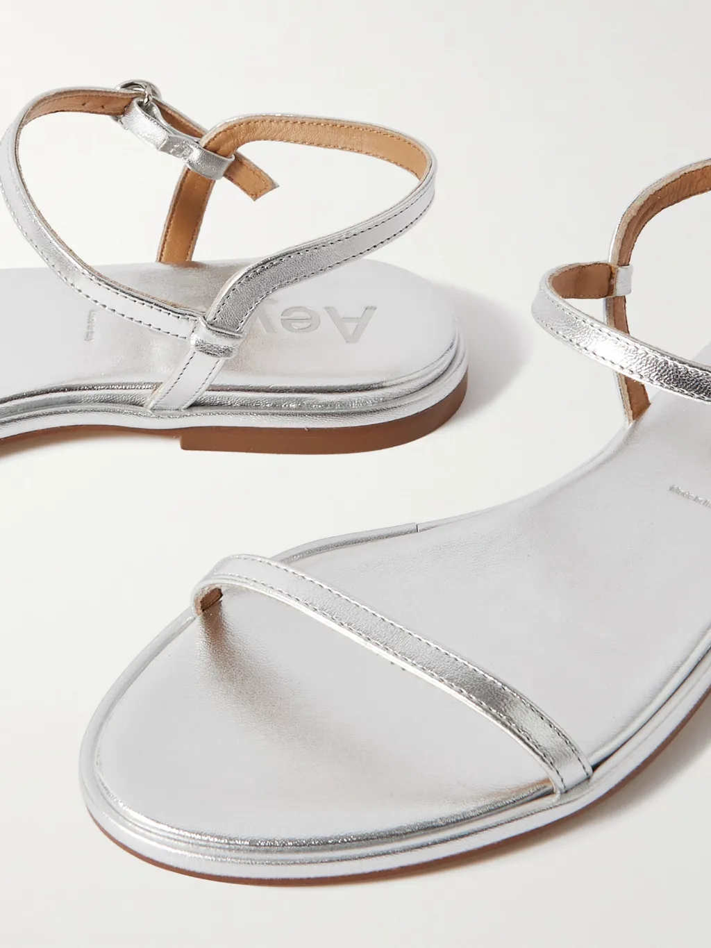 Round-Headed Flat Sandals