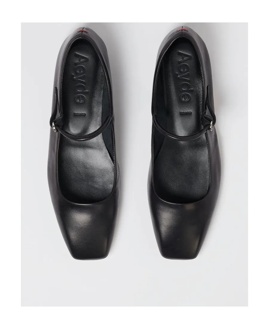 Uma Mary Jane Flats