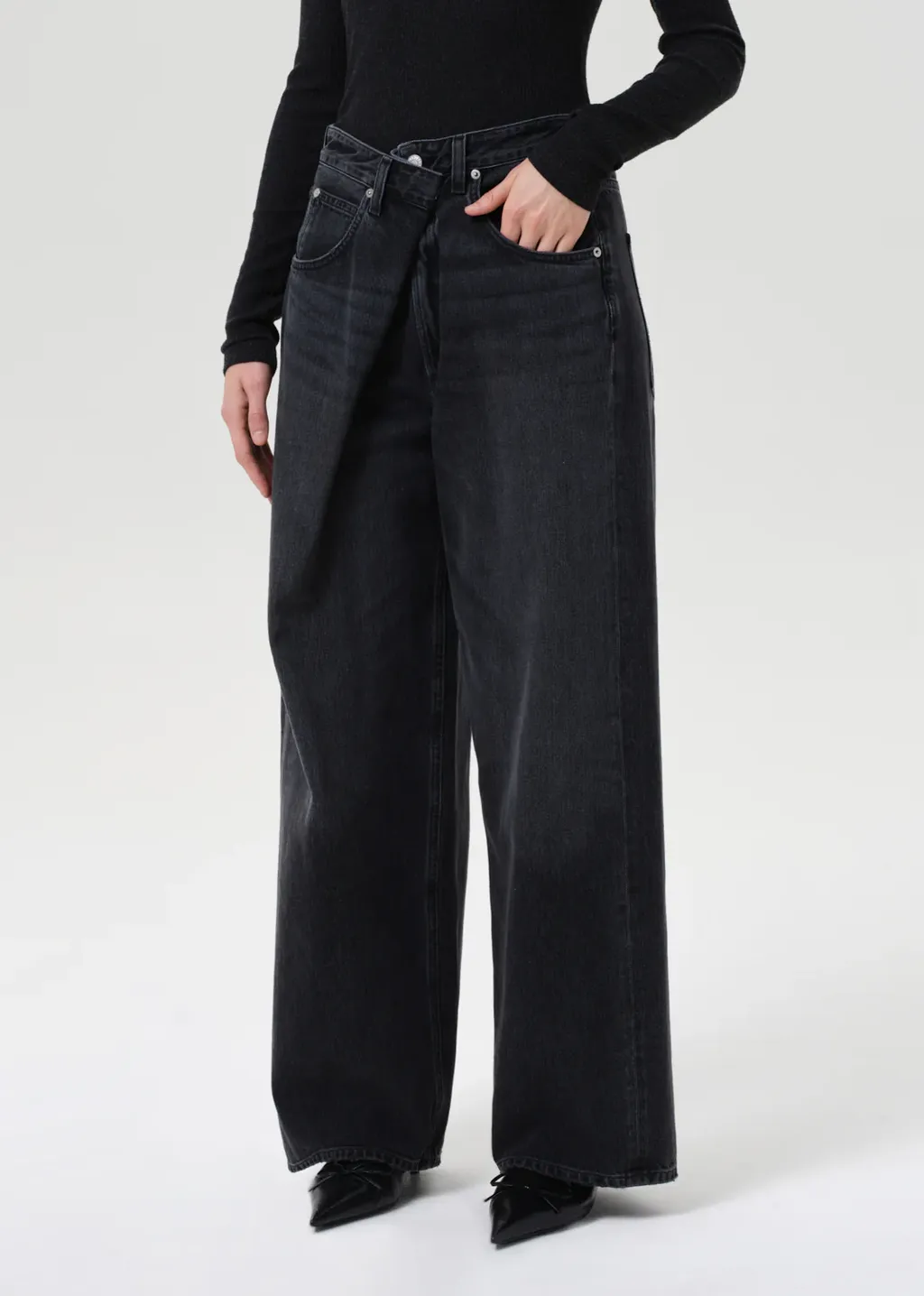 Vana Wide-Leg Jeans