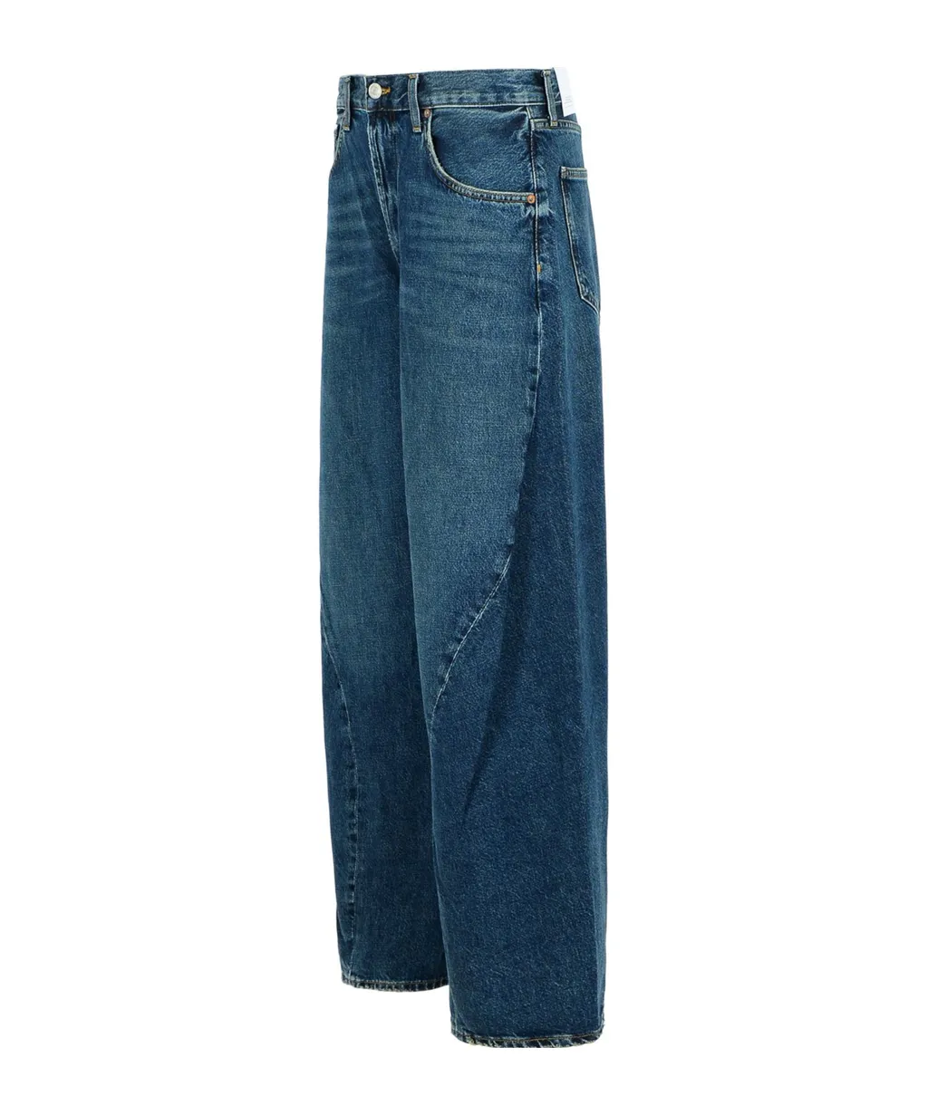 High Waisted Straight-Leg Jeans