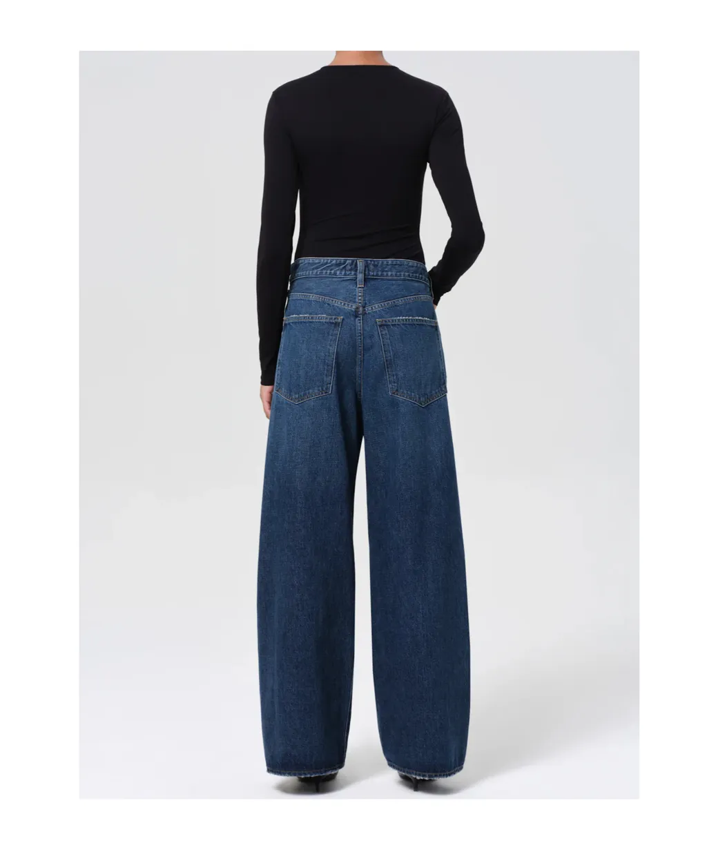 Wide-Leg Jeans