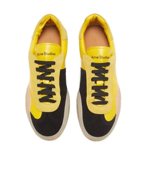 Round Head Lacing Casual Sneakers