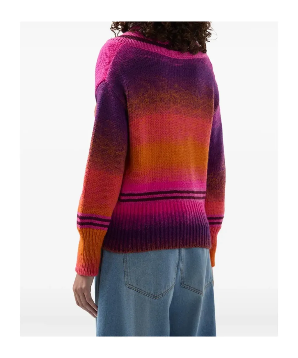V-Neck Degrade Jumpers