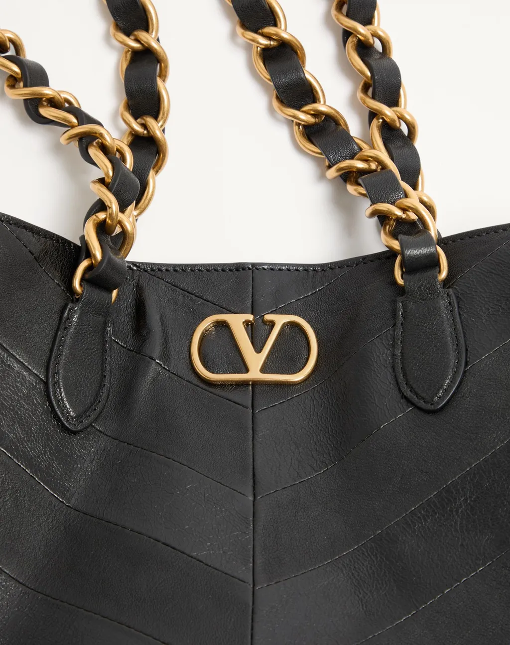 Vlogo Signature Shoulder Bag