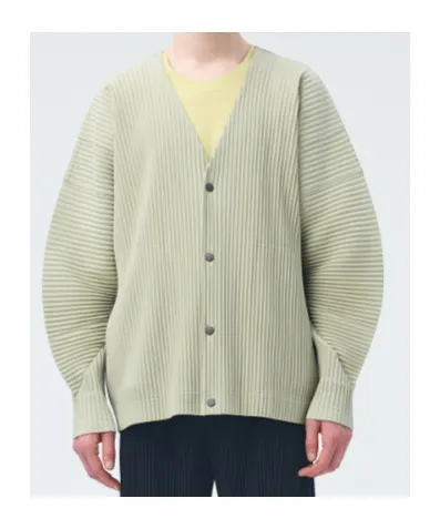 Plissé Buttoned Cardigan