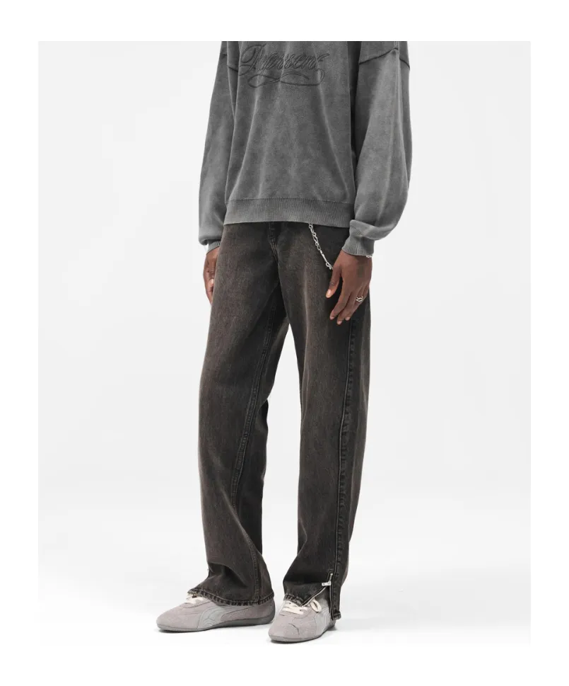 Zip-Detail Jeans