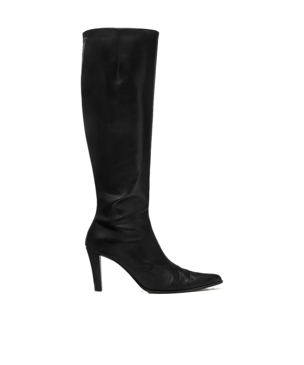 Pointed-Toe Heeled Boots