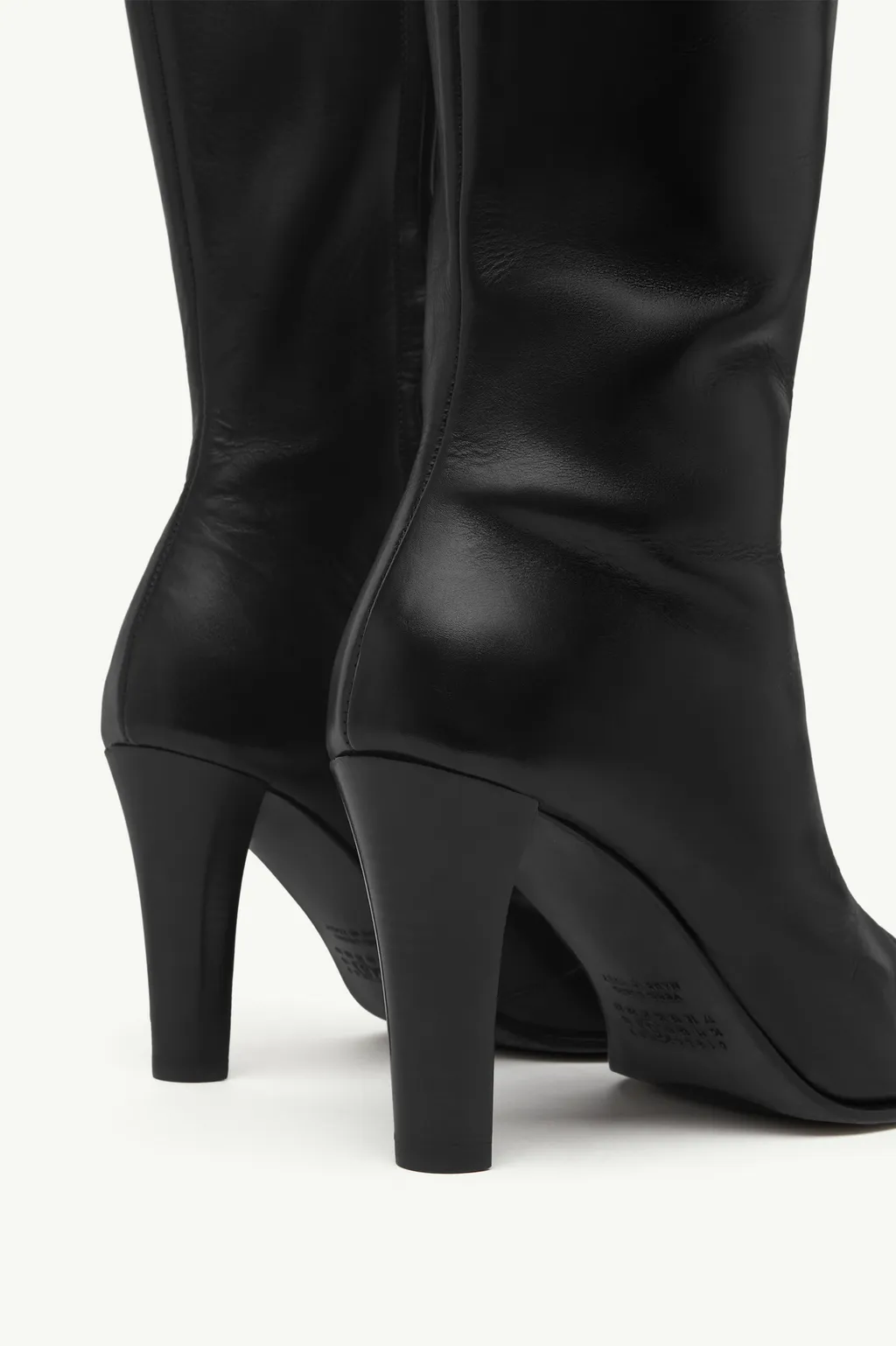 Pointed-Toe Heeled Boots