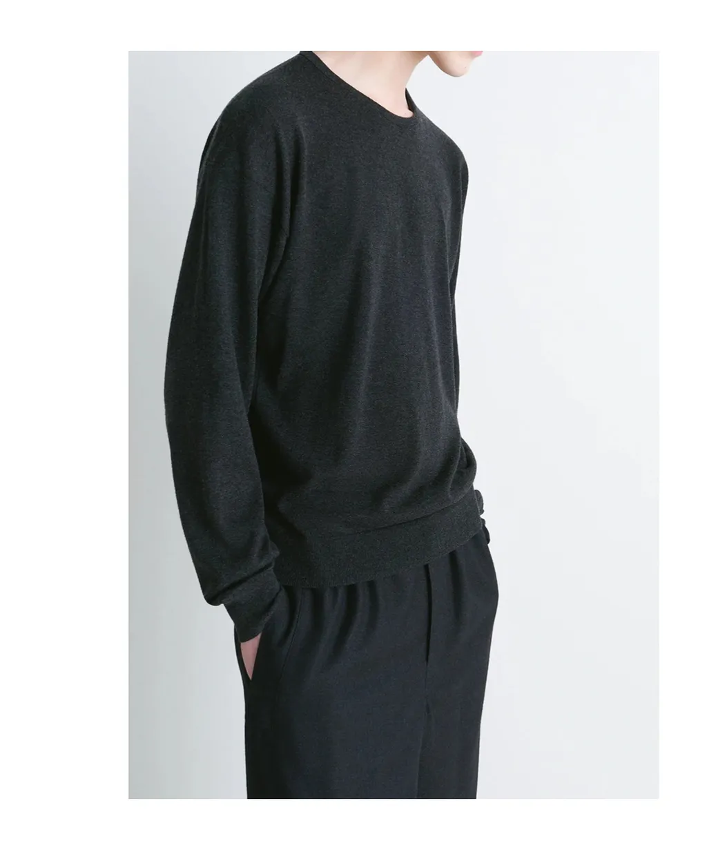 Long-Sleeved Crewneck Jumper