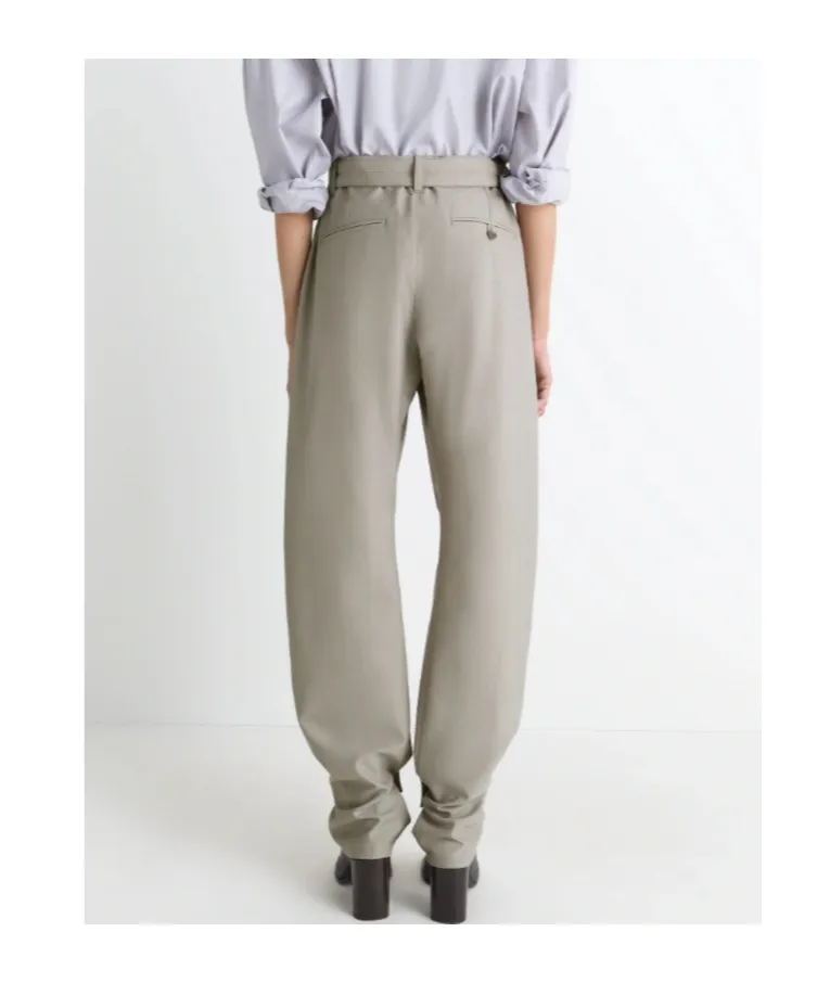 Curved Tailored Pants